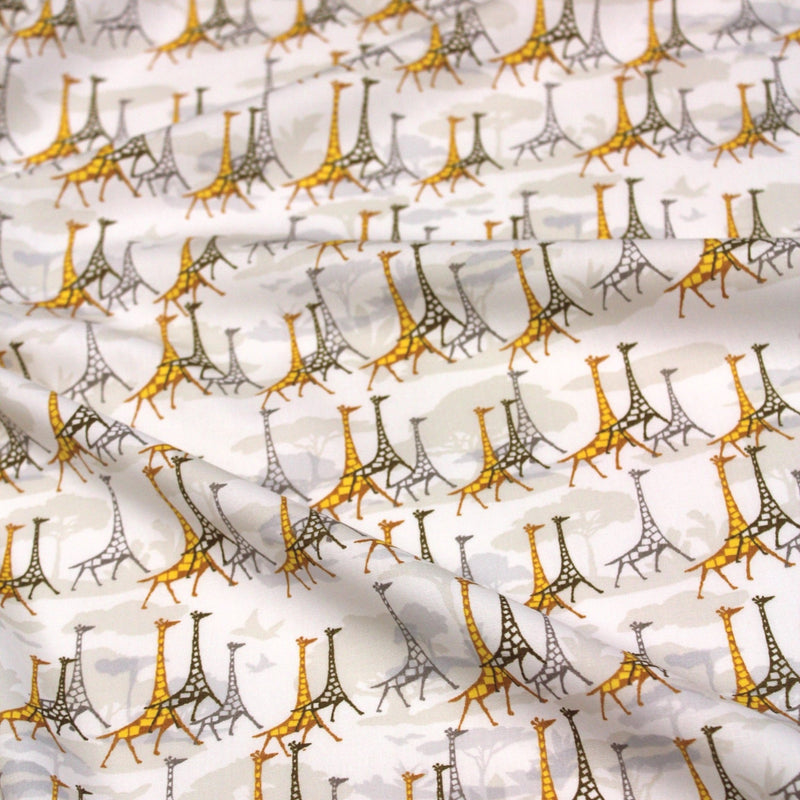 Tissu popeline de coton aux girafes jaunes & baobab, fond blanc - tissuspipi.com