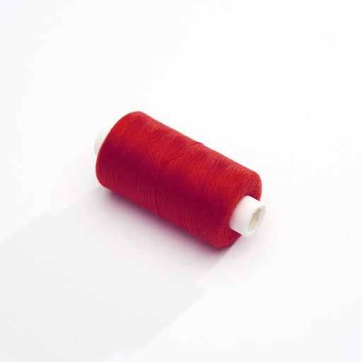 Bobine de fil rouge - 500m - Fabrication française - Oeko - Tex - tissuspipi.com