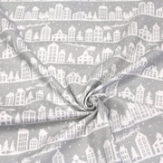 Tissu de coton de Noël scandinave aux maisons scandinaves blanches, fond gris - tissuspipi.com