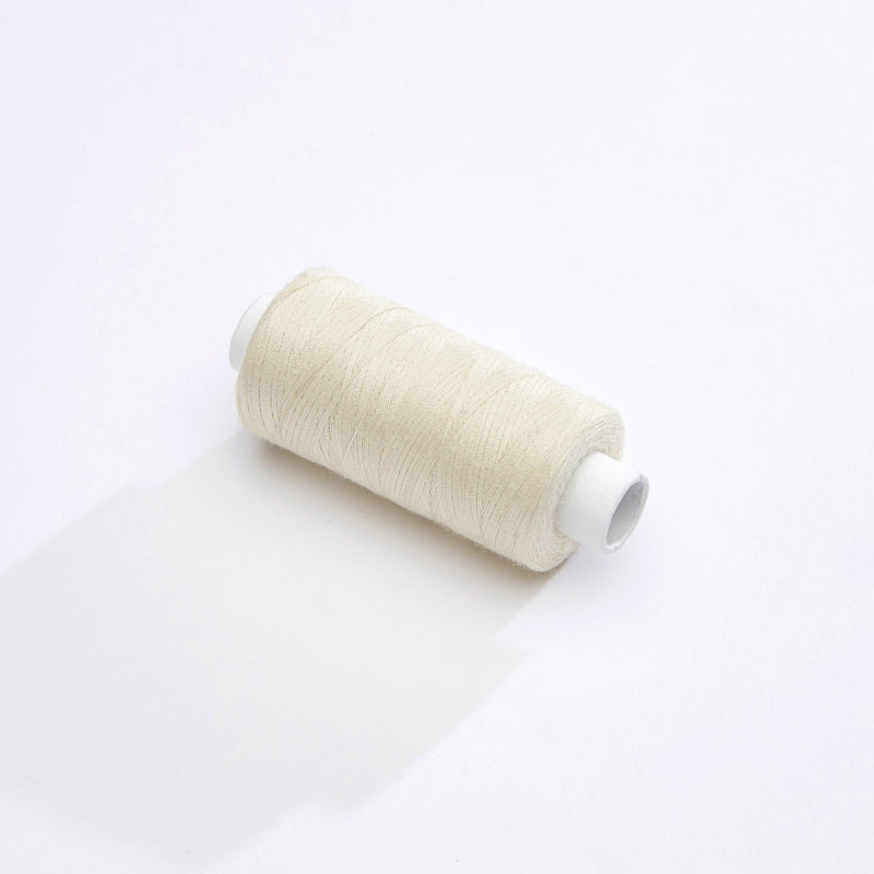 Bobine de fil écru - 500m - Fabrication française - Oeko - Tex - tissuspipi.com