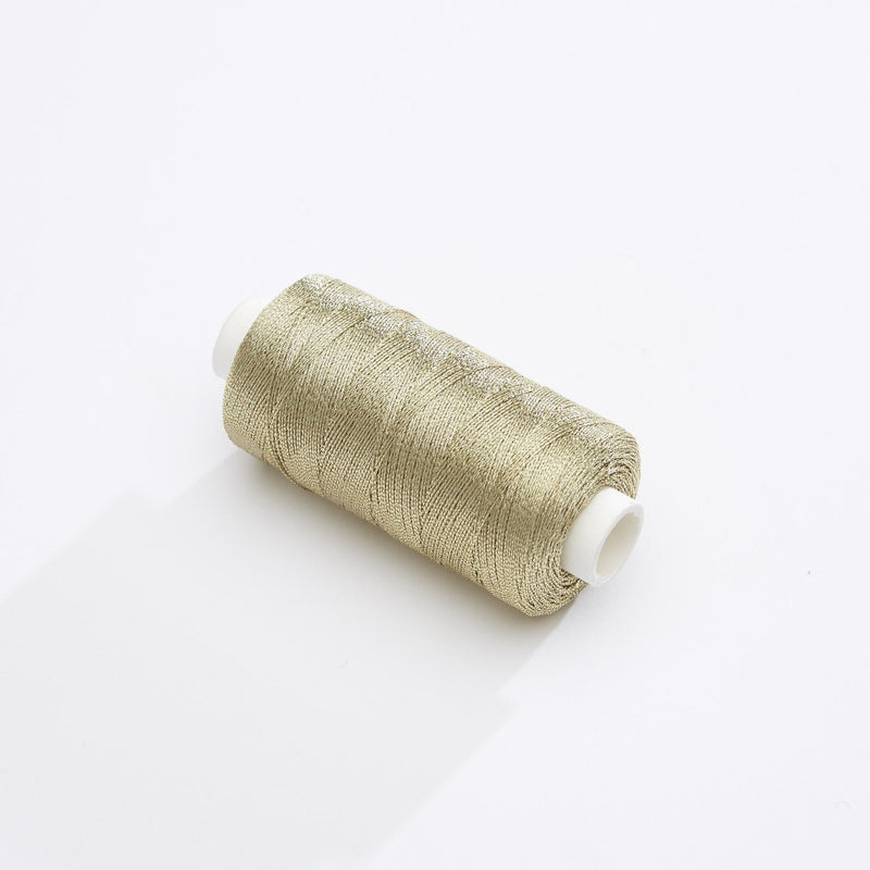 Bobine de fil doré or clair lurex - 500m - Fabrication française - Oeko - Tex - tissuspipi.com