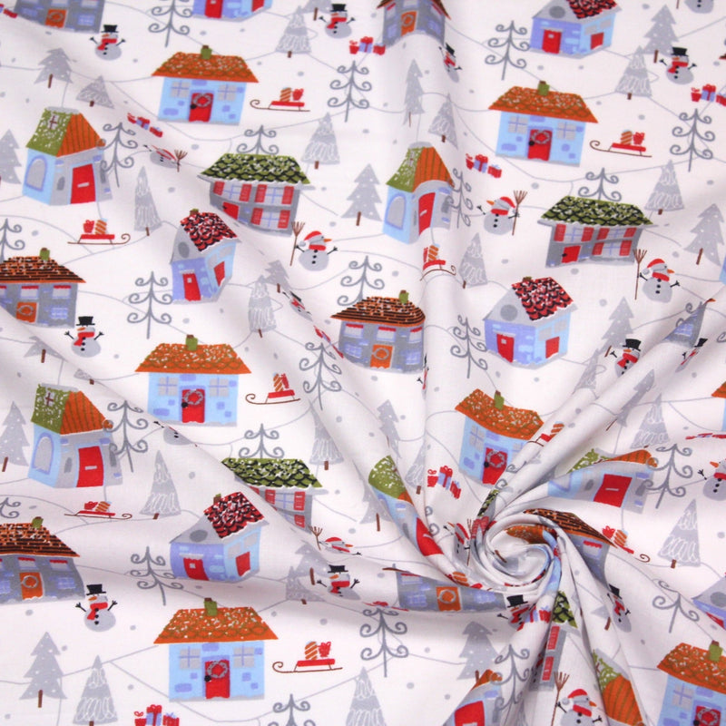 Tissu popeline de coton de Noël aux petites maisons & bonshommes de neige, fond blanc - tissuspipi.com