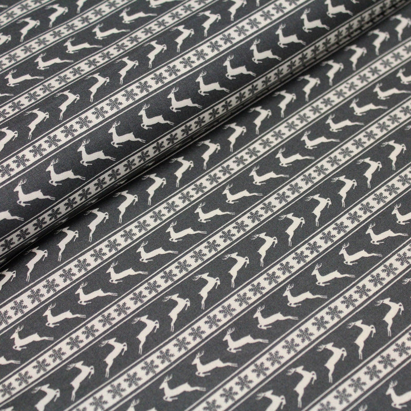 Tissu de coton de Noël scandinave aux rennes & étoiles de neiges écrus, fond gris - tissuspipi.com