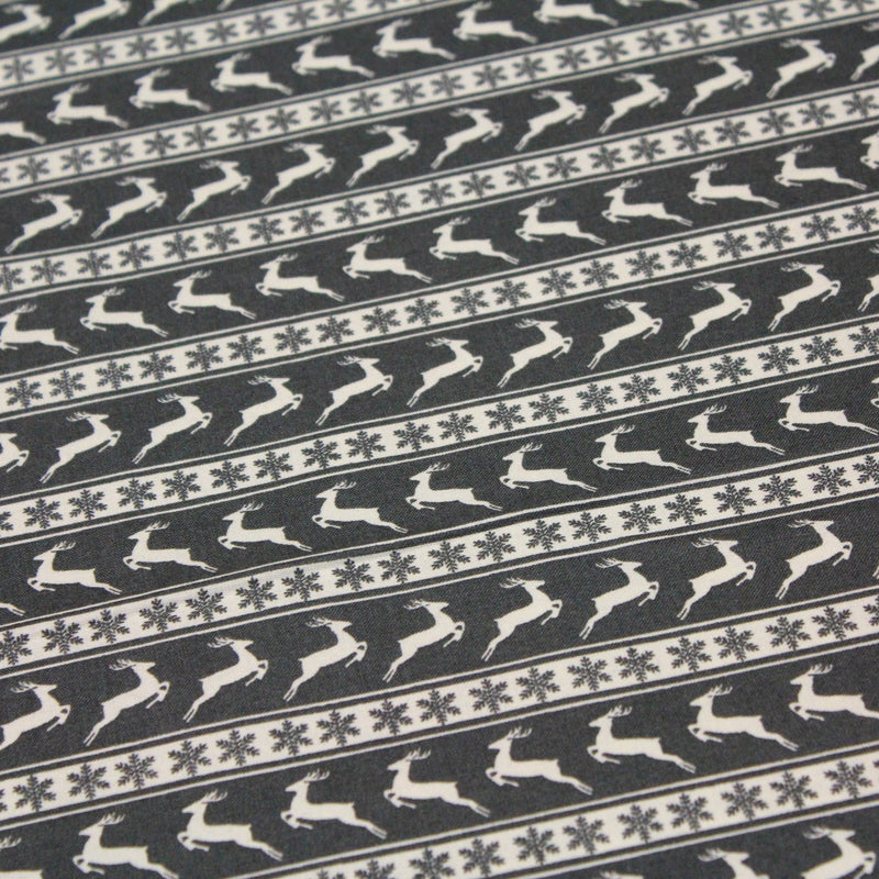 Tissu de coton de Noël scandinave aux rennes & étoiles de neiges écrus, fond gris - tissuspipi.com