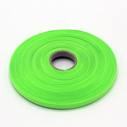 Ruban de sergé vert fluo 10mm - Galette de 50 mètres - Fabrication française - tissuspipi.com
