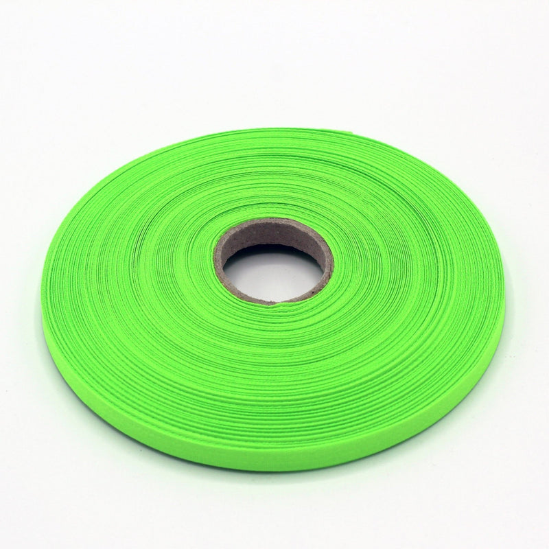 Ruban de sergé vert fluo 10mm - Galette de 50 mètres - Fabrication française - tissuspipi.com