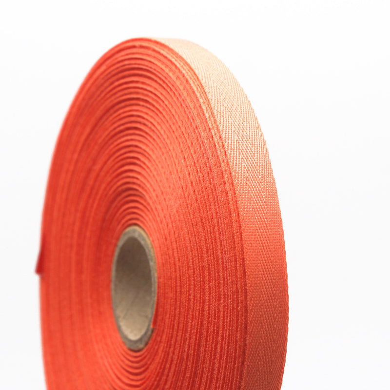 Ruban de sergé corail 10mm - Galette de 50 mètres - Fabrication française - tissuspipi.com