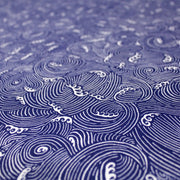 Tissu cotonnade vagues japonaises NAMI bleu roi et blanches, façon Kanagawa par Hokusai - OEKO - TEX STANDARD 100 - tissuspipi.com