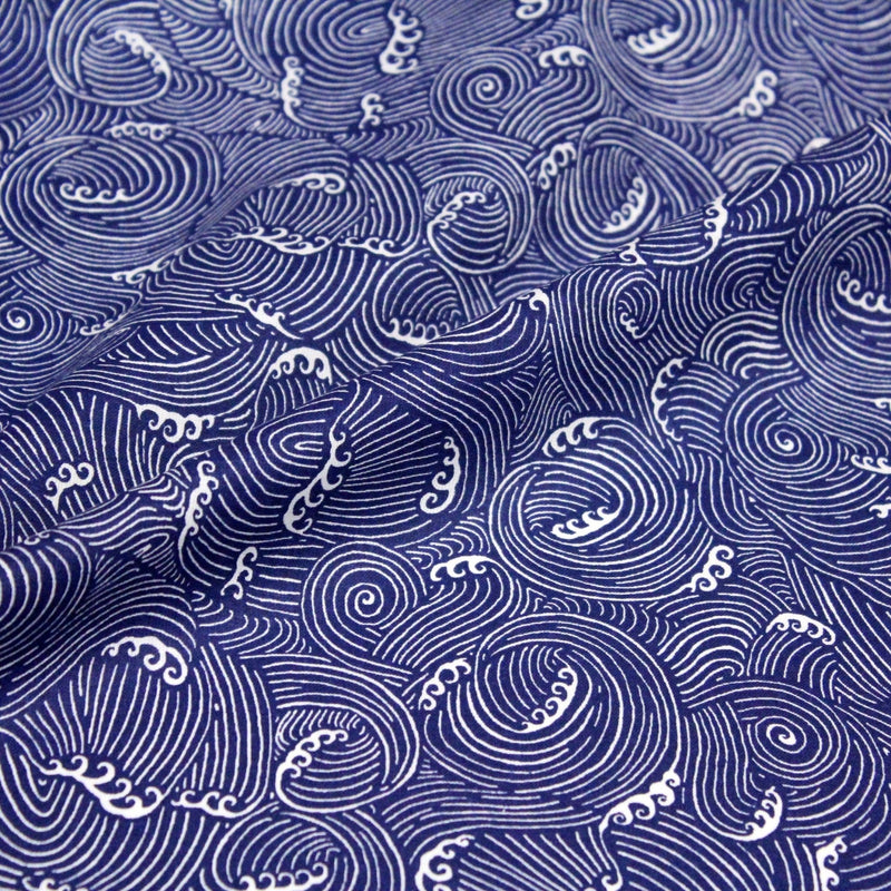 Tissu cotonnade vagues japonaises NAMI bleu roi et blanches, façon Kanagawa par Hokusai - OEKO - TEX STANDARD 100 - tissuspipi.com