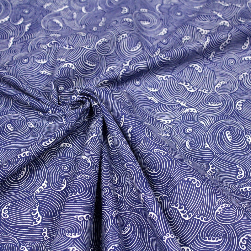 Tissu cotonnade vagues japonaises NAMI bleu roi et blanches, façon Kanagawa par Hokusai - OEKO - TEX STANDARD 100 - tissuspipi.com