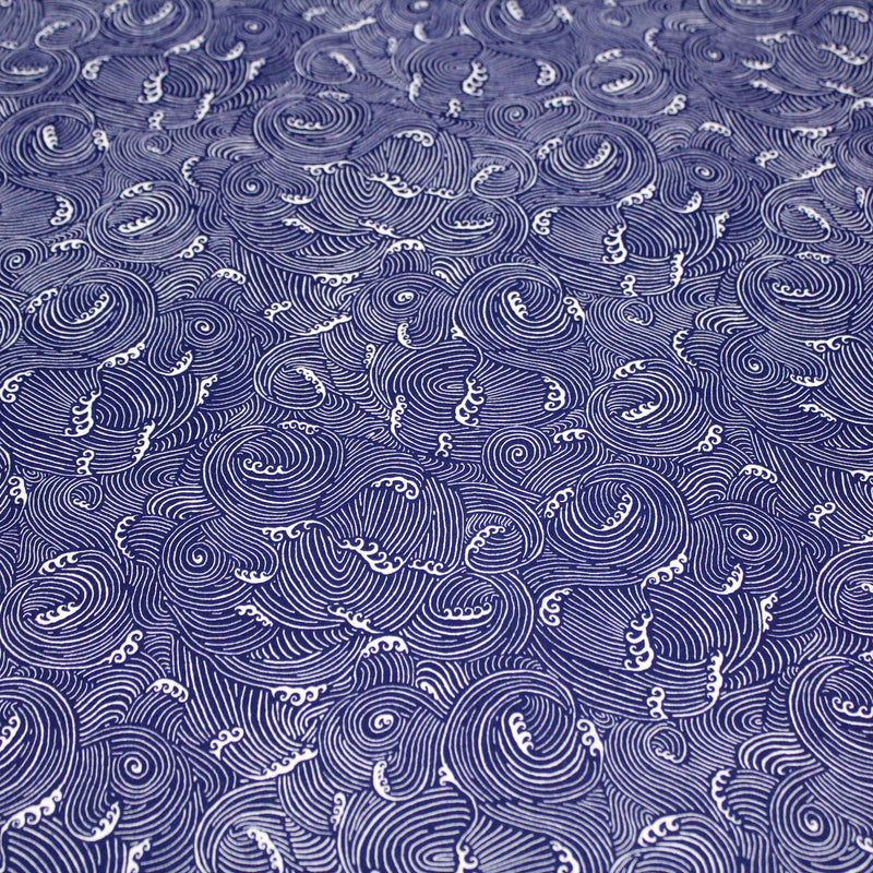 Tissu cotonnade vagues japonaises NAMI bleu roi et blanches, façon Kanagawa par Hokusai - OEKO - TEX STANDARD 100 - tissuspipi.com