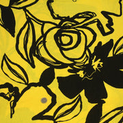 Tissu jersey de viscose jaune aux grandes fleurs noires - COLLECTION ETHNIQUE - tissuspipi.com