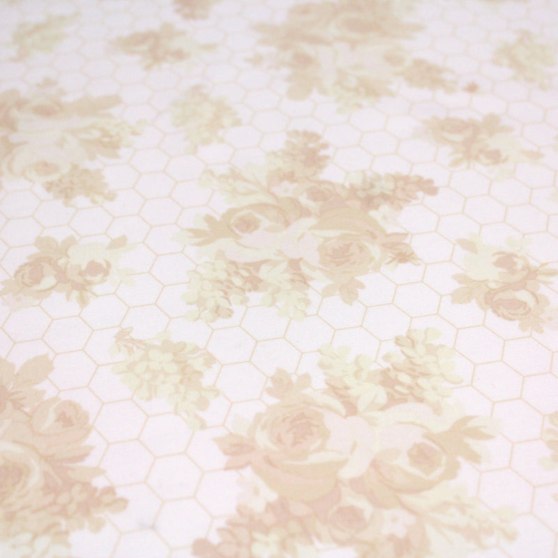 Tissu popeline coton WIMBLEDON, fond nid d'abeille & fleurs jaune pâle, motif britannique - tissuspipi.com