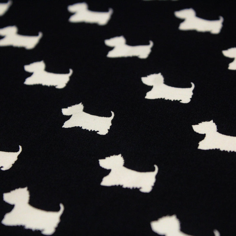 Tissu popeline de coton aux petits chiens blancs, fond noir - tissuspipi.com
