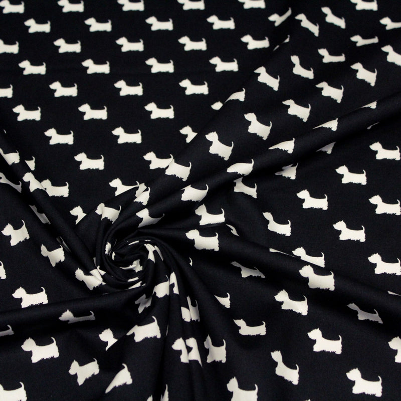 Tissu popeline de coton aux petits chiens blancs, fond noir - tissuspipi.com