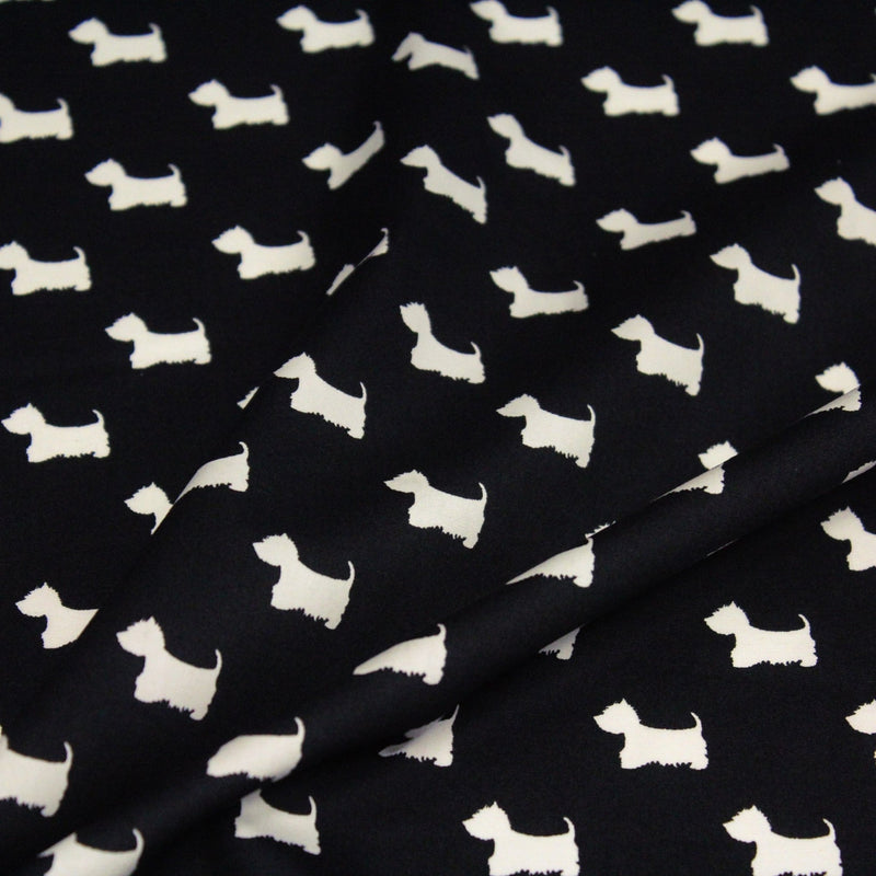 Tissu popeline de coton aux petits chiens blancs, fond noir - tissuspipi.com