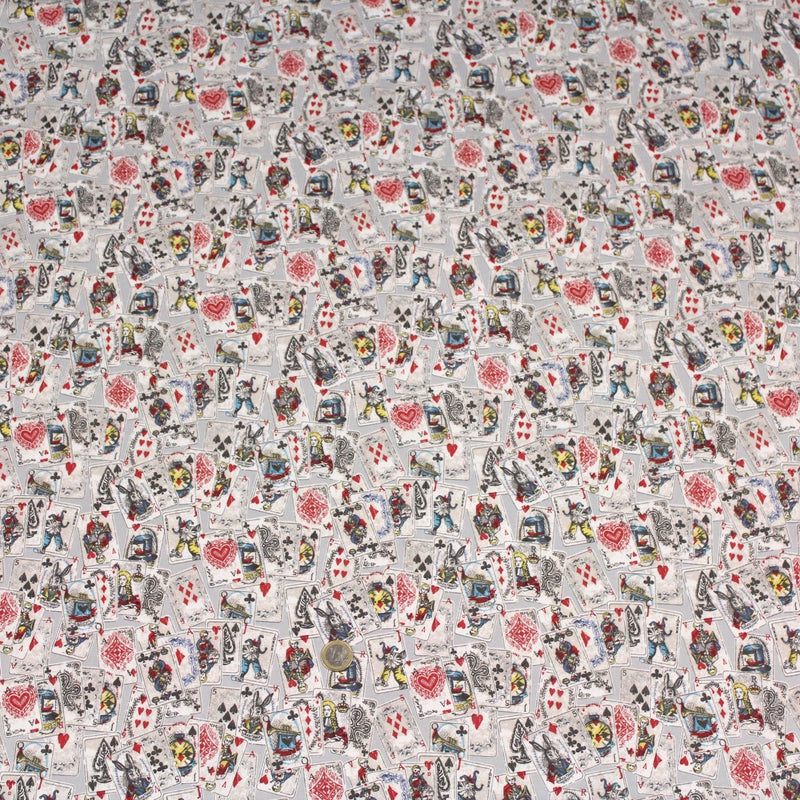 Tissu de coton ALICE au lapin blanc & au jeu de cartes, fond gris clair - Oeko - Tex - tissuspipi.com