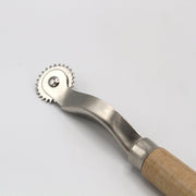 Roulette à patron dentée - tissuspipi.com