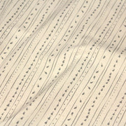 Tissu de coton de Noël scandinave aux décorations de Noël grises, fond écru - tissuspipi.com