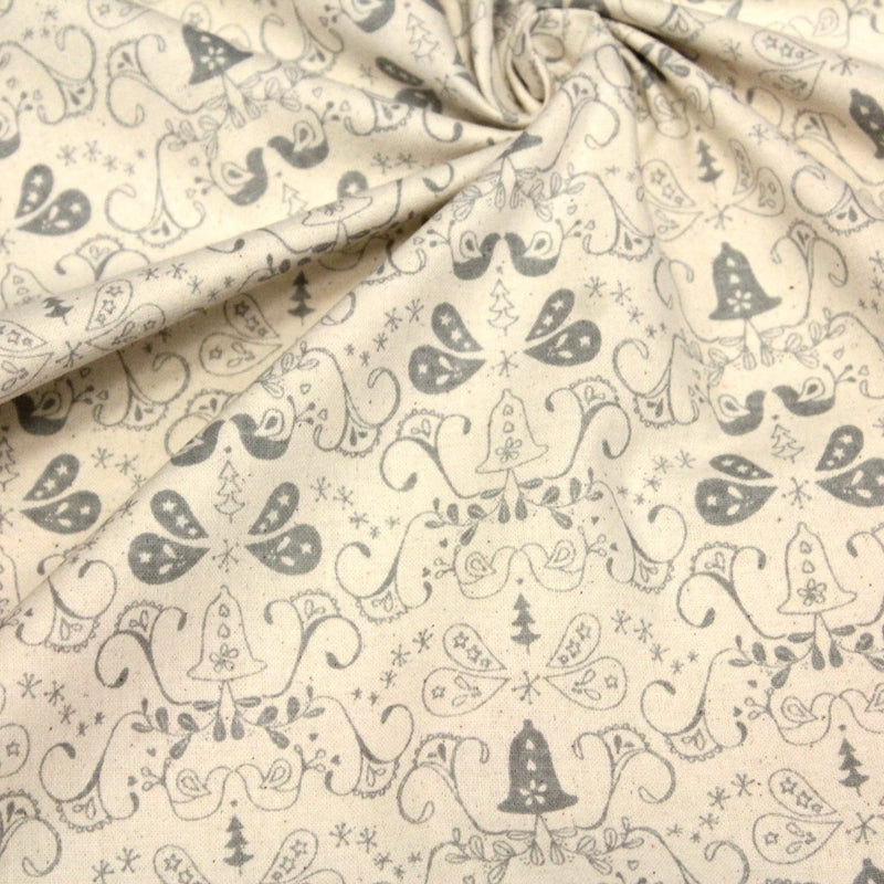 Tissu de coton de Noël scandinave aux cloches & arabesques grises, fond écru - tissuspipi.com