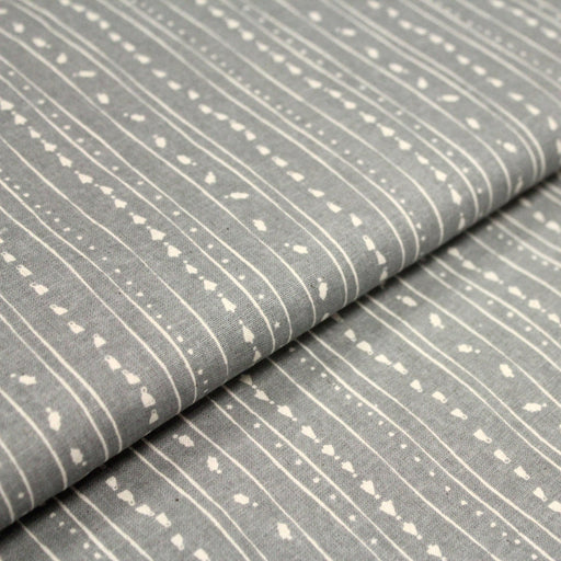 Tissu de coton de Noël scandinave aux décorations de Noël écrues, fond gris - tissuspipi.com