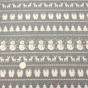Tissu de coton de Noël scandinave aux bonshommes de neige, rennes, pingouins, sapins de Noël écrus, fond gris - tissuspipi.com