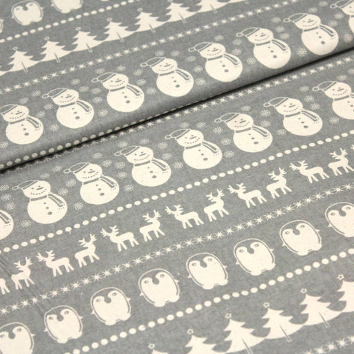 Tissu de coton de Noël scandinave aux bonshommes de neige, rennes, pingouins, sapins de Noël écrus, fond gris - tissuspipi.com