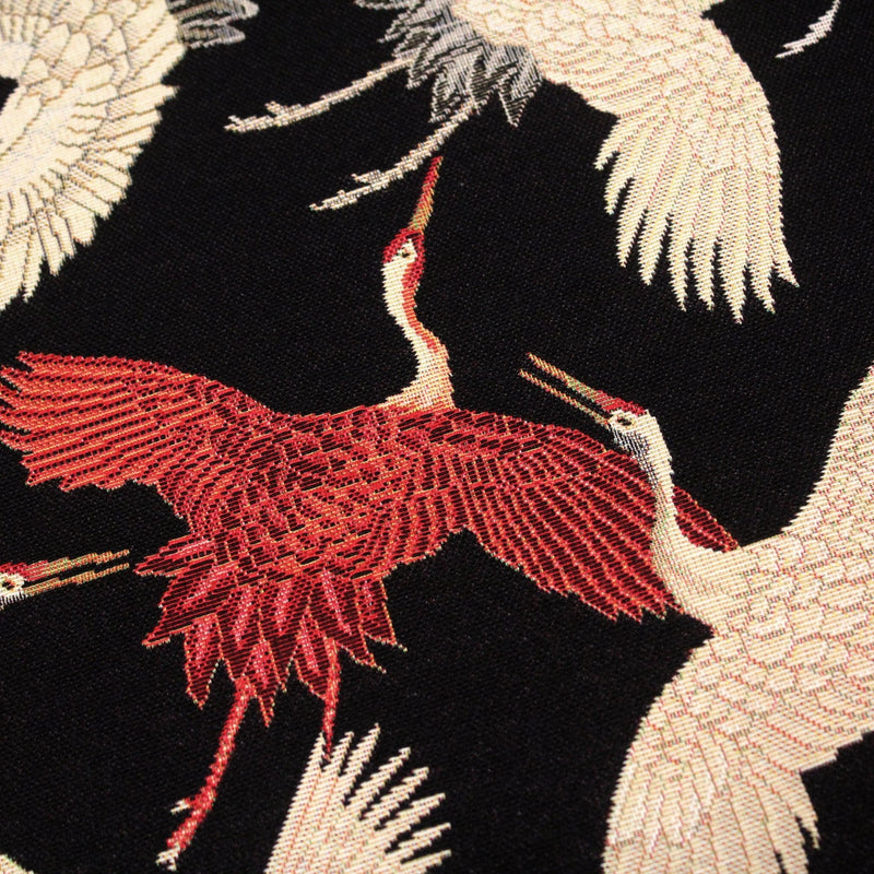 Tissu jacquard motif traditionnel japonais des grues tsuru écrues & rouges, fond noir - Oeko - Tex - tissuspipi.com