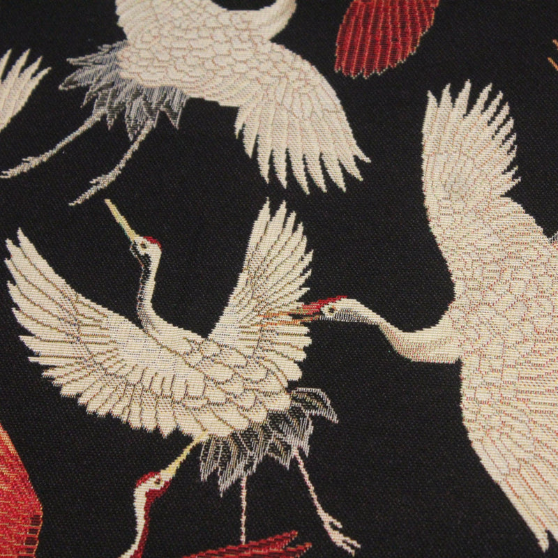 Tissu jacquard motif traditionnel japonais des grues tsuru écrues & rouges, fond noir - Oeko - Tex - tissuspipi.com
