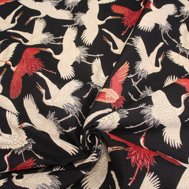 Tissu jacquard motif traditionnel japonais des grues tsuru écrues & rouges, fond noir - Oeko - Tex - tissuspipi.com