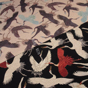 Tissu jacquard motif traditionnel japonais des grues tsuru écrues & rouges, fond noir - Oeko - Tex - tissuspipi.com