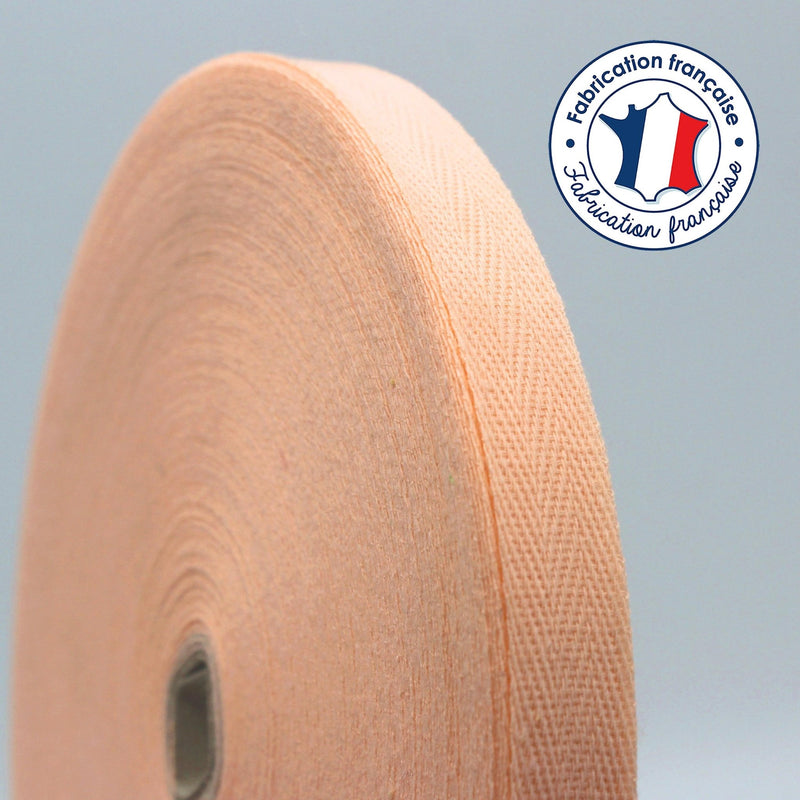 Ruban sergé de coton couleur corail 14mm - Galette de 50 mètres - Fabrication française - tissuspipi.com