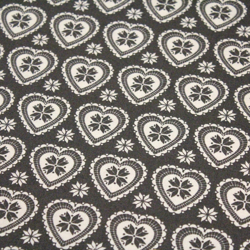 Tissu de coton de Noël scandinave aux cœurs & étoiles de neiges écrus, fond gris - tissuspipi.com