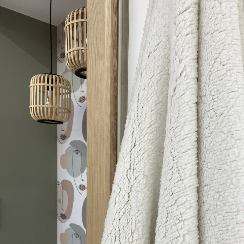 Tissu sherpa mouton : écru uni, vert, gris, camel... - OEKO - TEX - tissuspipi.com