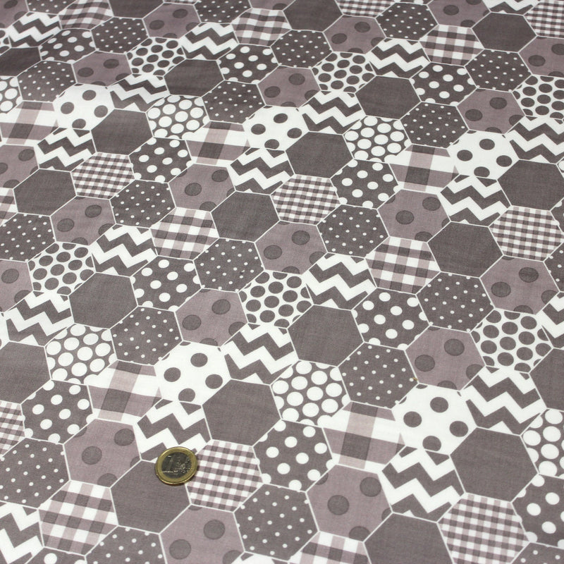 Tissu popeline de coton aux hexagones à pois, à carreaux, tons taupes & blancs - tissuspipi.com
